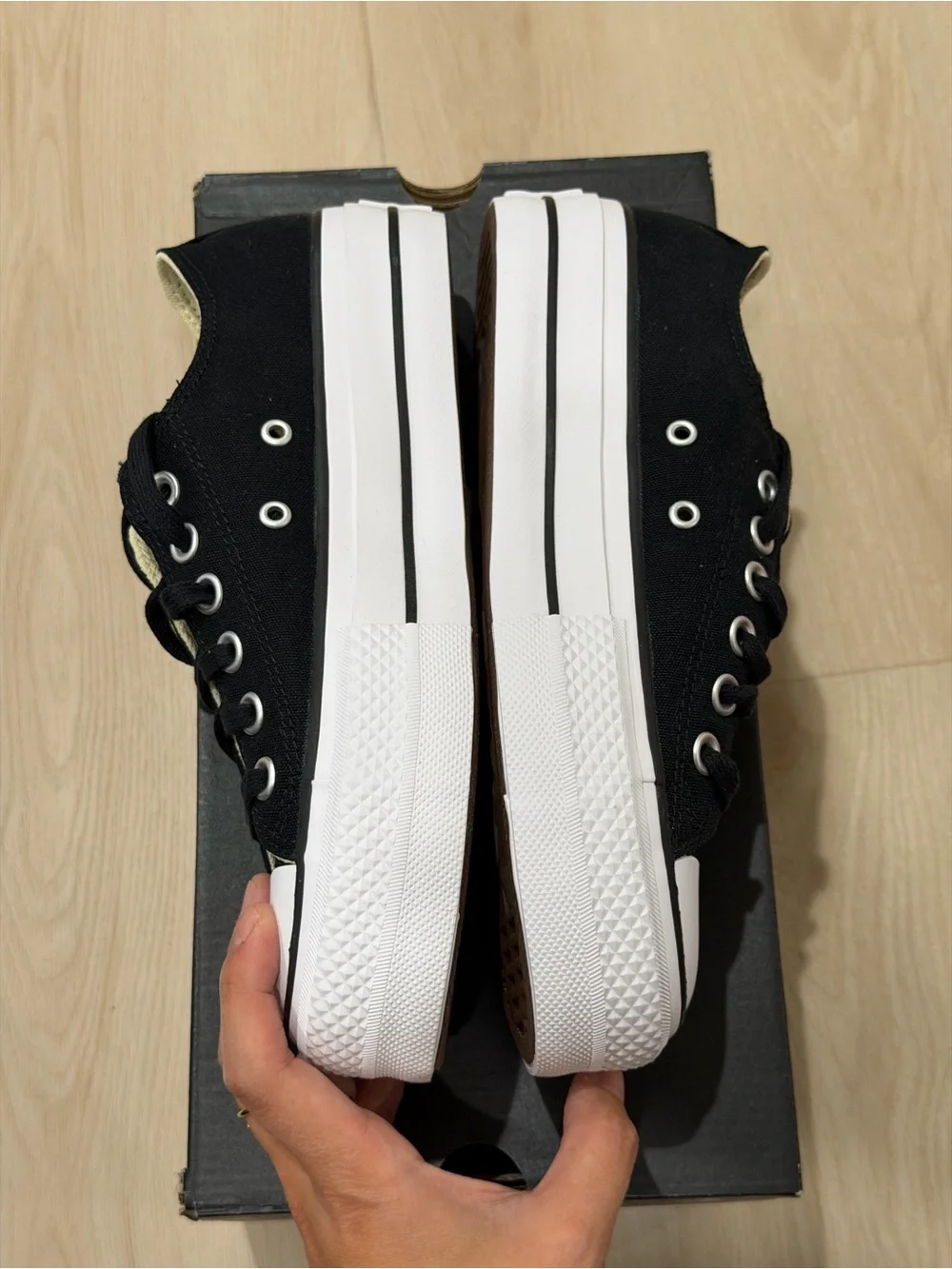 Converse - Chuck Taylor All Star Lift Platform Canvas Low-Top Sneakers - Picture 6 of 15